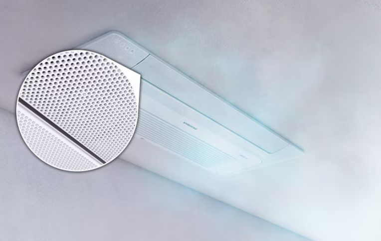 Cung cấp luồng khí lạnh nhẹ nhàng không gây buốt thông qua các lỗ siêu nhỏ trên mặt nạ