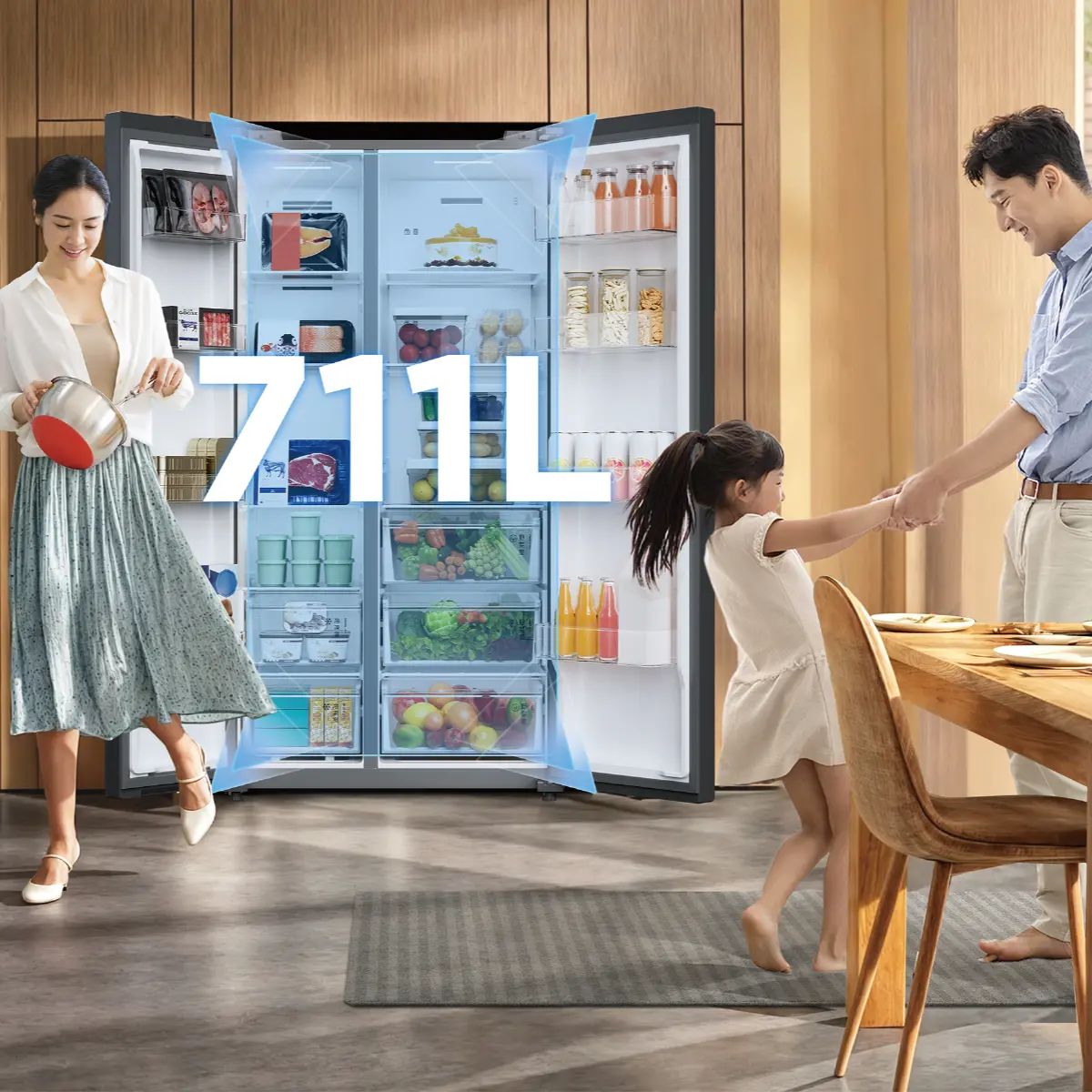 Bên trong tủ được thiết kế vô cùng khoa học với các ngăn tủ được phân chia linh hoạt