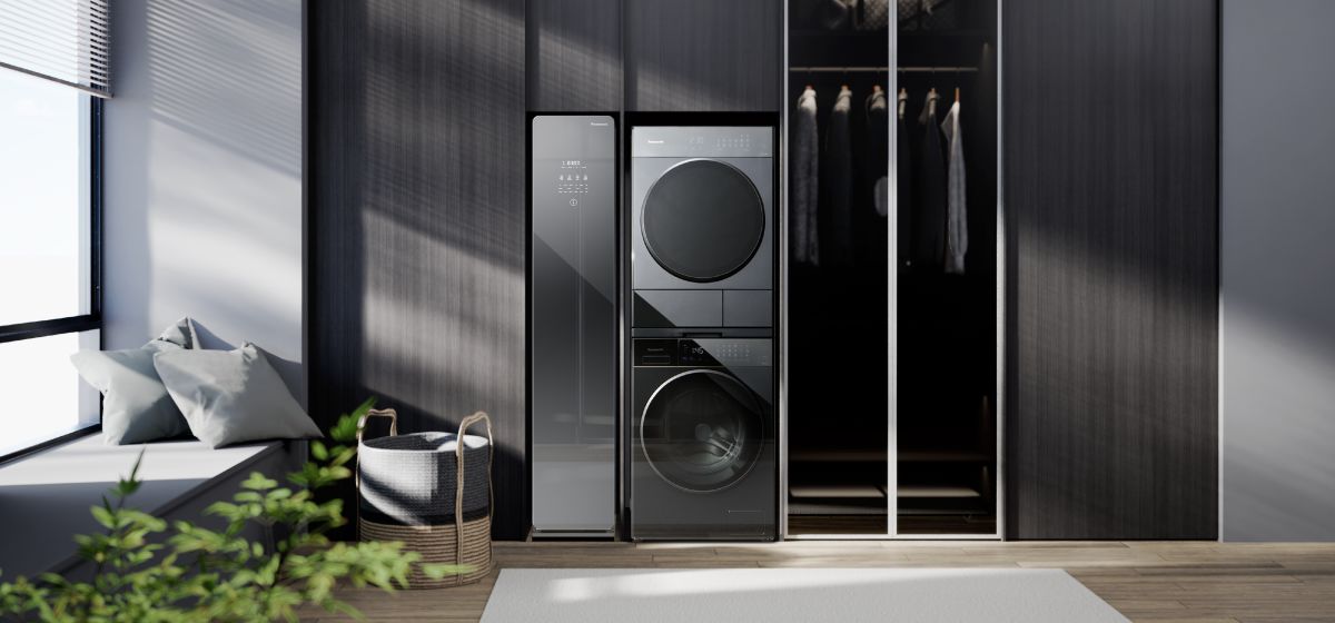 Giới thiệu về tủ chăm sóc quần áo Panasonic HCC-R340ARXV 3 móc