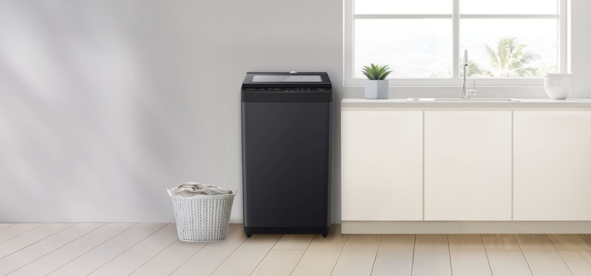 Panasonic NA-F85S11BRV được thiết kế với kiểu dáng lồng đứng - cửa trên hiện đại