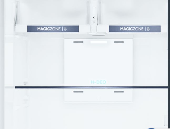 Với khay kính có thể điều chỉnh linh hoạt