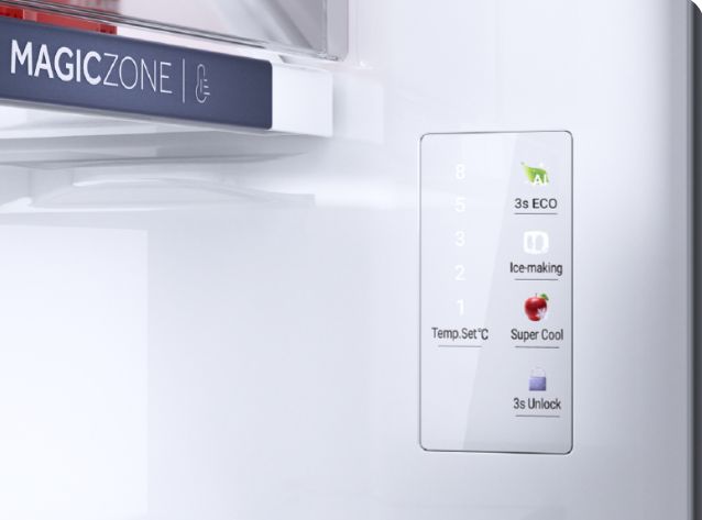 Bảng điều khiển thiết kế với đa sắc màu