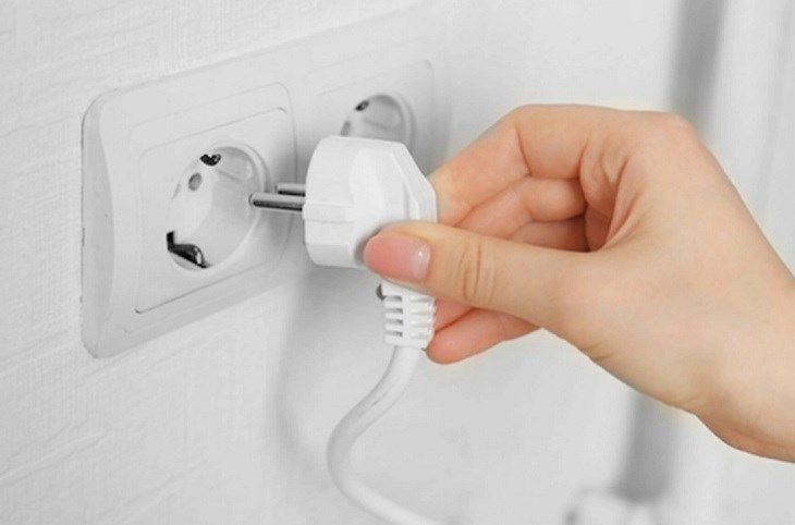 Tổng kho điều hòa, điện máy miền Bắc tại Hà Nội Rút nguồn điện tủ lạnh để đảm bảo an toàn