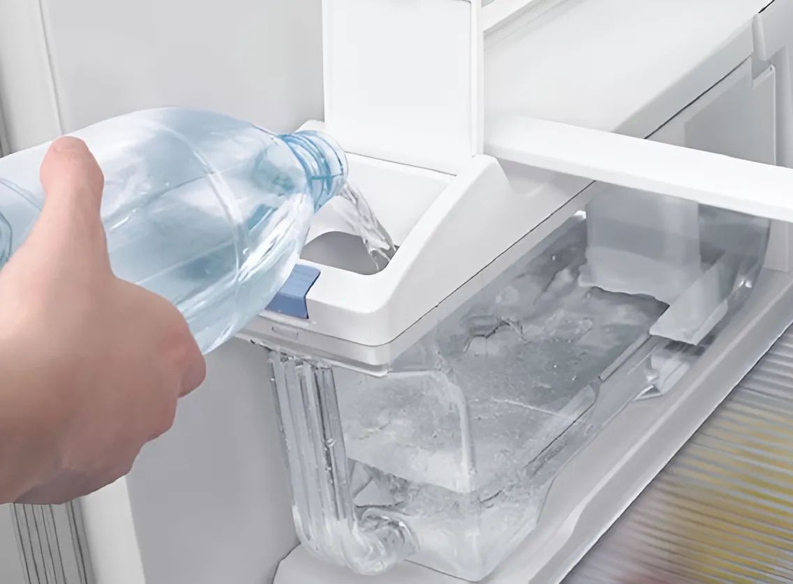 Hộp chứa nước bị cạn