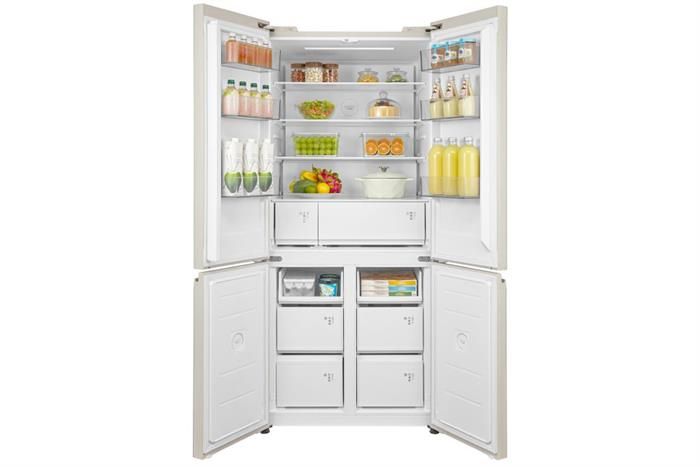 Tổng kho điều hòa, điện máy miền Bắc tại Hà Nội Không gian bên trong tủ lạnh được thiết kế khá rộng rãi