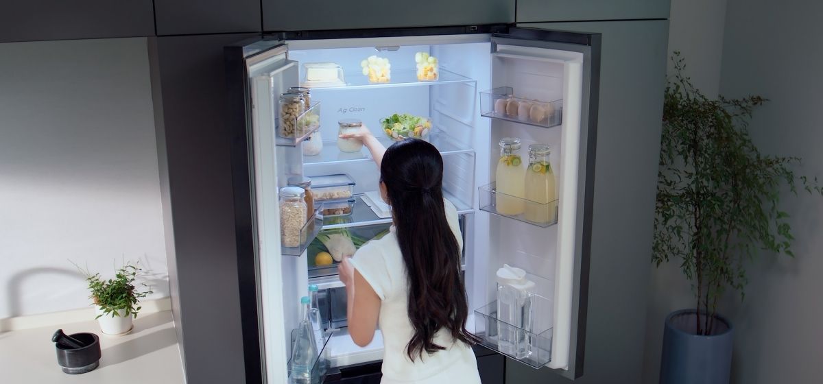 Khay ngăn sử dụng kính cường lực 