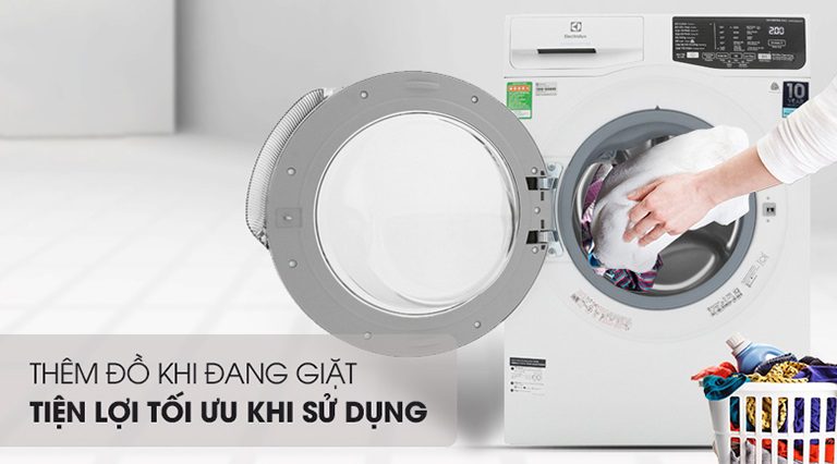 thinh-phat-Máy giặt electrolux EWF8024D3WB thêm quần áo