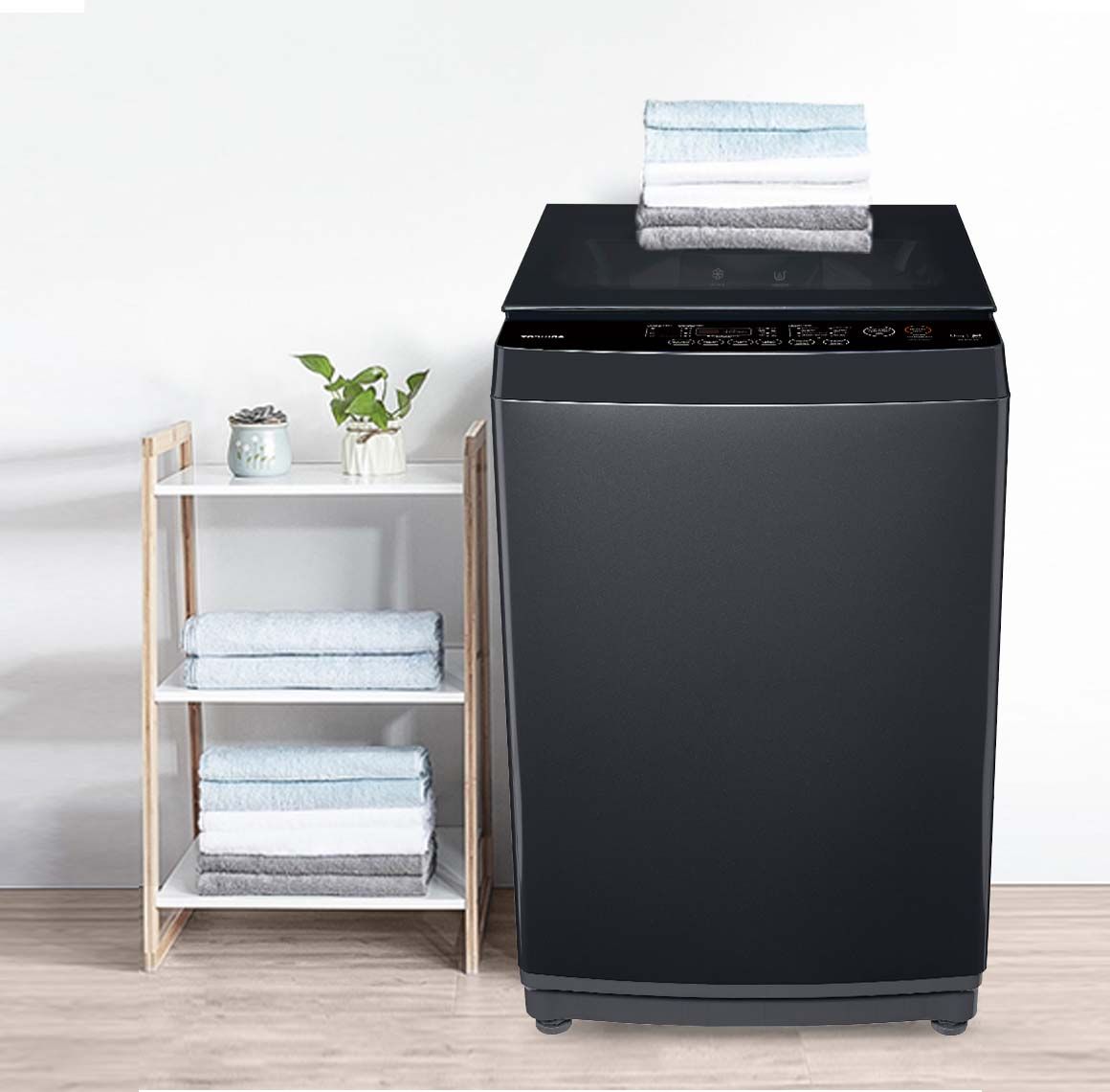 Máy giặt Toshiba 8kg được thiết kế hiện đại, nhỏ gọn với màu đen tinh tế