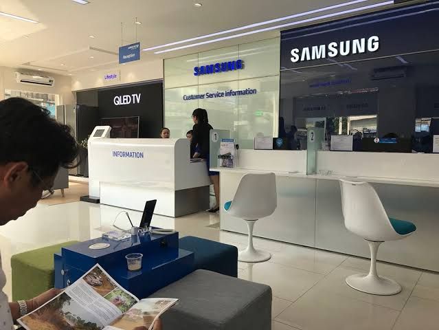 Tổng kho điều hòa, điện máy miền Bắc tại Hà Nội Liên hệ tổng đài Samsung để được hỗ trợ